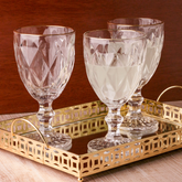 Taça Diamond dentro de uma bandeja